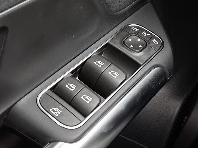 Mercedes-Benz EQA 250+ Business Solution AMG 71 kWh | Nightpakket | Premium Pakket | Parkeerpakket met 360°-camera | KEYLESS GO | Burmester® 3D surround sound systeem | EASY PACK achterklep | Head-up display | Dodehoekassistent |