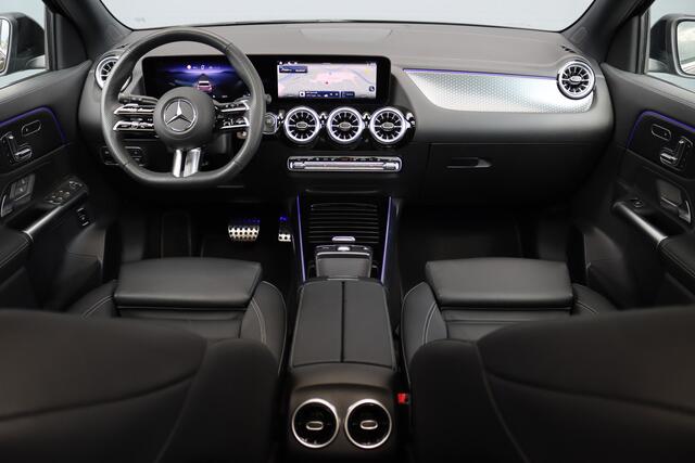 Mercedes-Benz EQA 250+ AMG Line 71 kWh | Facelift | Panoramadak | Distronic | Memory | Leder | Keyless Go | Surround Camera | Exclusief-pakket | Apple Carplay/Android Auto |
