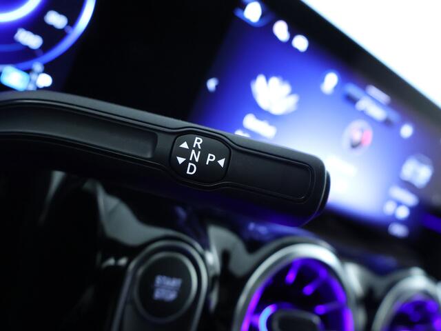 Mercedes-Benz EQA 250+ Business Solution AMG 71 kWh | Parkeerpakket met 360°-camera | KEYLESS-GO comfort pakket | Premium Plus pakket | GUARD 360° Voertuigbescherming Plus | EASY PACK achterklep | Dodehoekassistent |