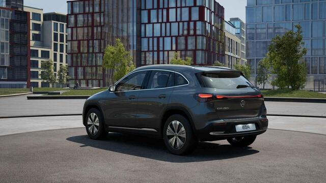 Mercedes-Benz EQA 250+ Essential Line 71 kWh | Achteruitrijcamera | Dodehoekassistent | Essential Plus pakket | Stoelverwarming voor | Spiegelpakket |