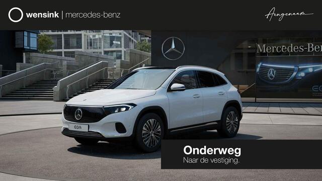 Mercedes-Benz EQA 250+ Business Solution Luxury 71 kWh | Panoramaschuifdak | Winter pakket | Stoelverwarming voor | Achteruitrijcamera | Dodehoekassistent |
