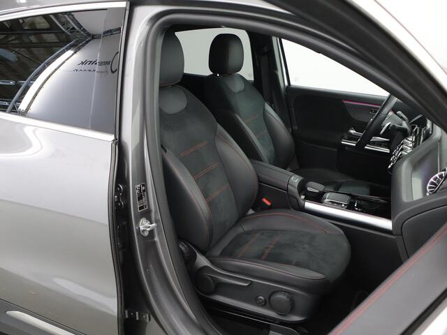 Mercedes-Benz EQA 250 AMG Line 67 kWh | Sfeerverlichting | Stoelverwarming | Achteruitrijcamera | Widescreen |