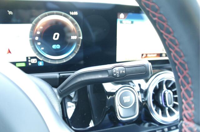 Mercedes-Benz EQA 250 Edition 1 67 kWh AMG-Pakket | Dealer Onderhouden | Pano | Carplay | Burmester | Sfeer