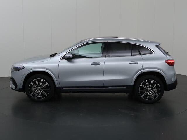 Mercedes-Benz EQA 250+ Business Solution AMG 71 kWh | Panoramadak | Head-Up display | Winterpakket | Stoelverwarming |
