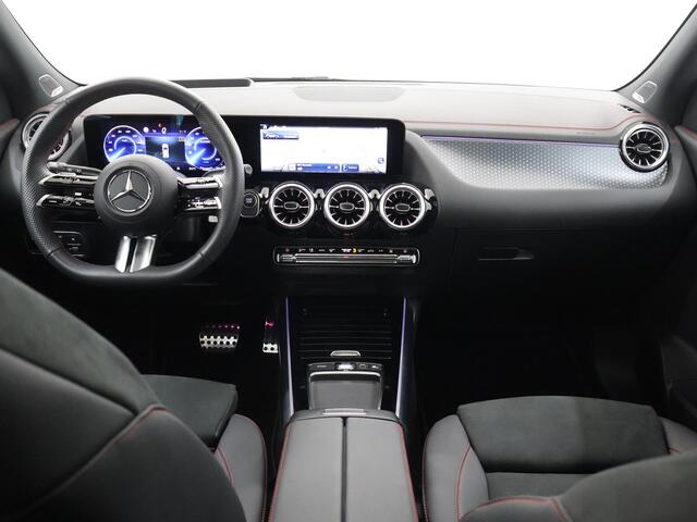 Mercedes-Benz EQA 250+ Business Solution AMG 71 kWh | Panoramadak | Burmester | Head-up display | Memory stoelen | Winter pakket | 360 camera |