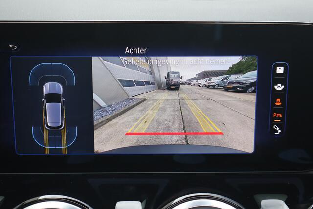 Mercedes-Benz EQA 250+ AMG Line 71 kWh NL- Auto!! Elek Trekhaak I Pano I Sfeerverl