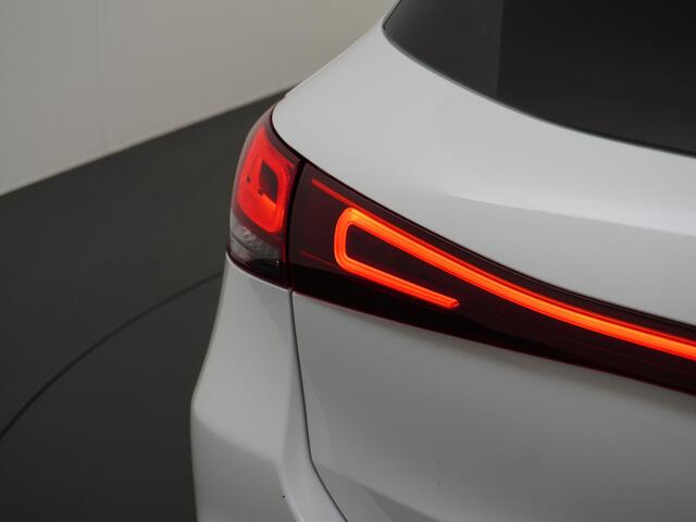 Mercedes-Benz EQA 250 Luxury Line 67 kWh LEDER | AMBILIGHT | CAMERA | PANORAMADAK | RIJKLAARPRIJS INCL. 12MND BOVAG