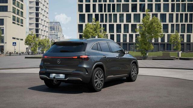 Mercedes-Benz EQA 250+ Business Solution AMG Panorama dak | Trekhaak