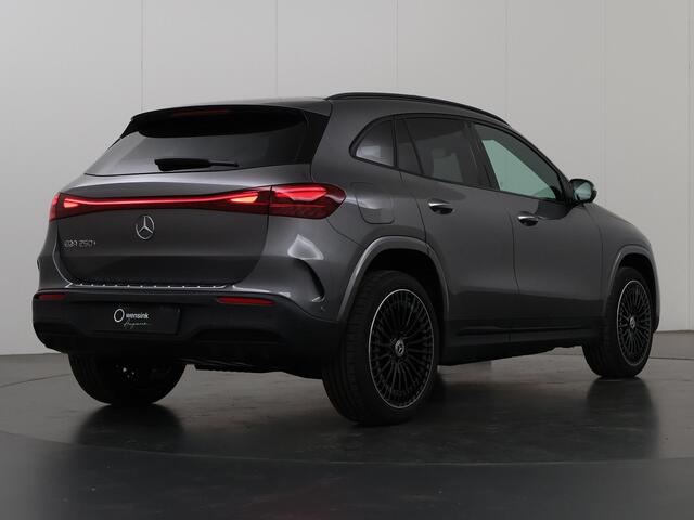 Mercedes-Benz EQA 250+ AMG Line 71 kWh | Night | Panoramadak | Burmester | Head-up display | Rij-assistentie pakket | Memory stoelen | 360 camera |