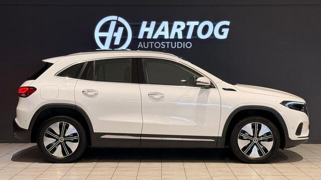Mercedes-Benz EQA 250 Electric Art 67 kWh + PANO / CAMERA / DODEHOEK / SFEERVERLICHTING