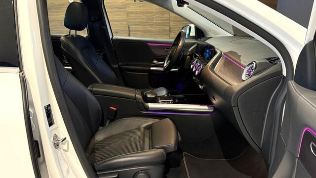 Mercedes-Benz EQA 250 Electric Art 67 kWh + PANO / CAMERA / DODEHOEK / SFEERVERLICHTING