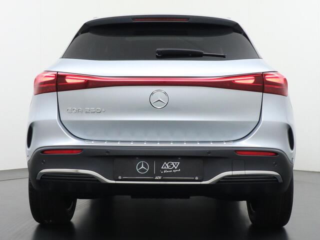 Mercedes-Benz EQA 250+ Business Solution AMG 71 kWh Accu | Panorama - Schuifdak | 360° Camera | Head-Up Display | Burmester Surround Sound | Apple Carplay & Android Auto | DAB+ Radio | 19" Lichtmetalen AMG Velgen