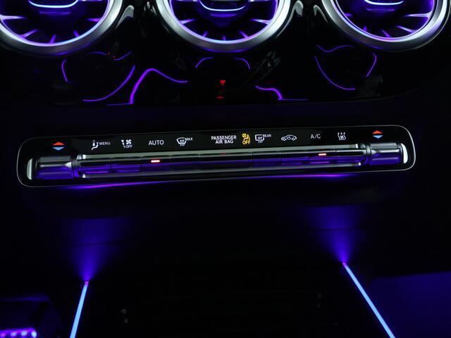 Mercedes-Benz EQA 250+ AMG Line | Nightpakket | Panorama schuif/kanteldak | Stuur - en Stoelverwarming | Parkeerpakket met achteruitrijcamera | KEYLESS-GO comfort pakket | Winter pakket | EASY PACK achterklep | Alarm SCM3