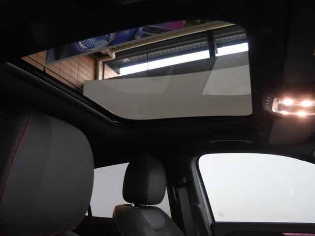 Mercedes-Benz EQA 250+ Business Solution AMG 71 kWh | Panoramaschuifdak | Night | Dodehoekassistent | Head-up | Burmester | Winterpakket |