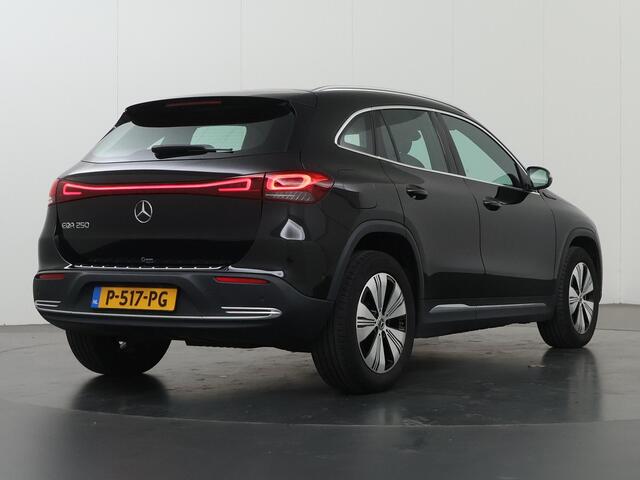 Mercedes-Benz EQA 250 Business Solution Luxury 67 kWh | Achteruitrijcamera | Stoelverwarming | Sfeerverlichting |