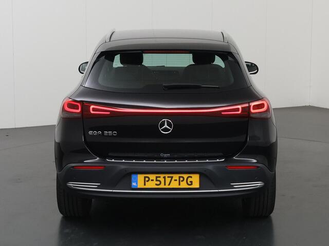 Mercedes-Benz EQA 250 Business Solution Luxury 67 kWh | Achteruitrijcamera | Stoelverwarming | Sfeerverlichting |