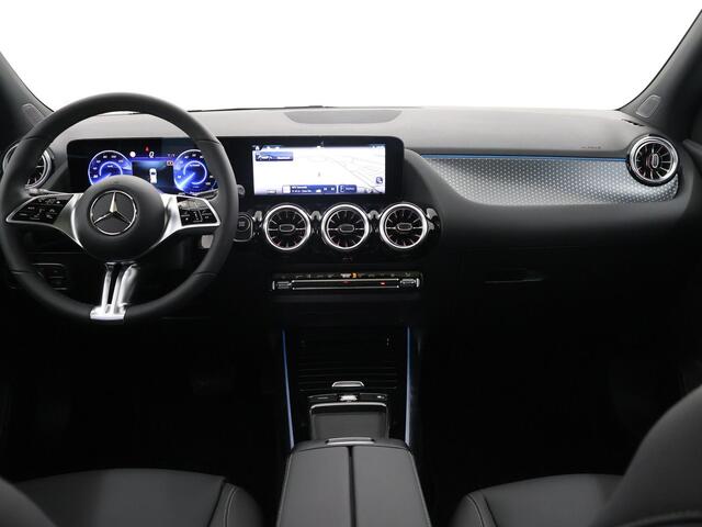 Mercedes-Benz EQA 250+ Business Solution Luxury 71 kWh | Panoramaschuifdak | Winterpakket | Dodehoekassistent |