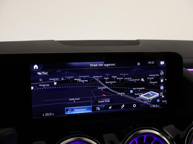 Mercedes-Benz EQA 250+ Luxury Line 71 kWh | Achteruitrijcamera | Dodehoekassistent | Sfeerverlichting | Navigatie | Inclusief 48 maanden MB Certified garantie voor Europa.
