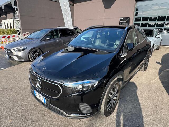 Mercedes-Benz EQA 250 Sport 67 kWh Advanced Pakket, Premium pakket, rij-assistentie pakket Wordt verwacht begin maart