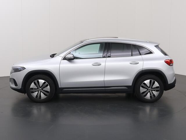 Mercedes-Benz EQA 250+ Business Edition 71 kWh | Memory | Panoramadak | Keyless | 360 graden camera | Getint glas |