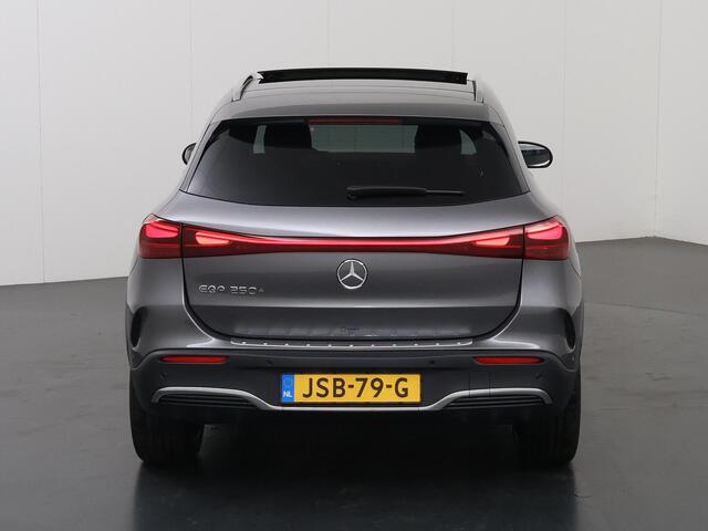 Mercedes-Benz EQA 250+ Business Solution AMG 71 kWh | Panoramaschuifdak | Night | Dodehoekassistent | Head-up | Burmester | Winterpakket |