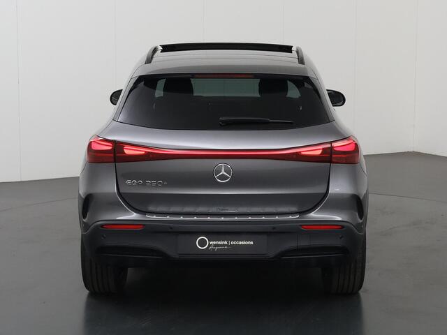 Mercedes-Benz EQA 250+ Business Solution AMG 71 kWh | Panoramaschuifdak | Night | Dodehoekassistent | Head-up | Burmester | Winterpakket |