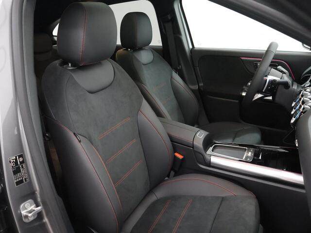 Mercedes-Benz EQA 250+ Business Solution AMG 71 kWh | Panoramaschuifdak | Night | Dodehoekassistent | Head-up | Burmester | Winterpakket |