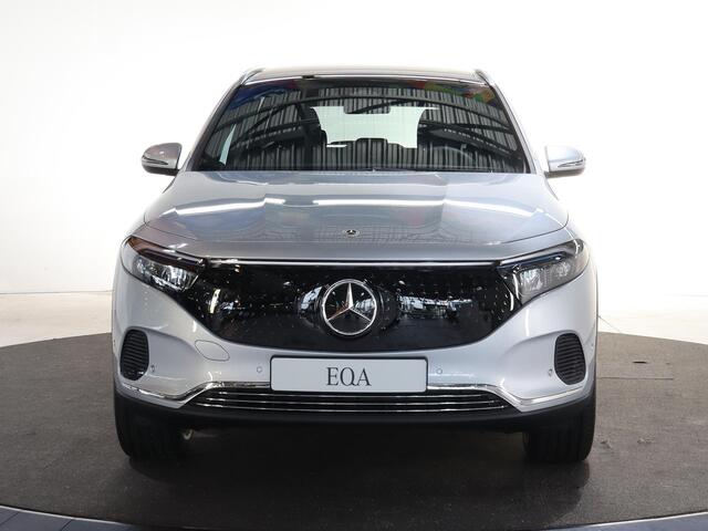 Mercedes-Benz EQA 250+ Business Solution Luxury 71 kWh | Panoramaschuifdak | Rijassistentie pakket | Achteruitrijcamera | Stoelverwarming | Dodehoekassistent |