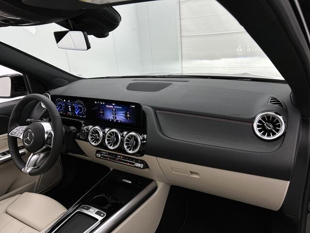 Mercedes-Benz EQA 250+ Business Solution Luxury 71 kWh | Trekhaak | Winterpakket | Warmtewerend, donkergetint glas | Sierdelen in lindenhout zwart | Smartphone integratie | Dodehoekassistent | Panoramaschuifdak | EASY PACK achterklep |