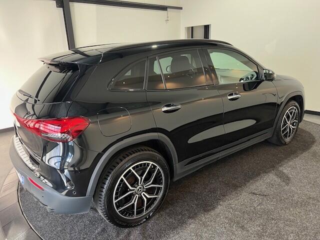 Mercedes-Benz EQA 250 AMG Line 67 kWh | Panorama schuif/kanteldak | Stoelverwarming | Camera 360 | Nachtpakket | Actieve Parkeerhulp