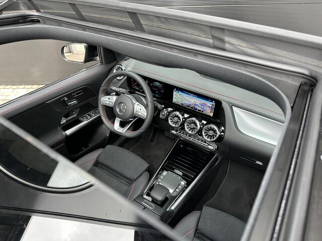 Mercedes-Benz EQA 250+ Business Edition | AMG | Nightpakket | Business Plus | Panoramadak | Rijassistentiepakket | 360° Camera | Sfeerverlichting | Memorystoelen Verwarmd | Trekhaak | Apple & Android Carplay