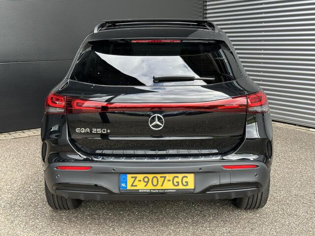 Mercedes-Benz EQA 250+ Business Edition | AMG | Nightpakket | Business Plus | Panoramadak | Rijassistentiepakket | 360° Camera | Sfeerverlichting | Memorystoelen Verwarmd | Trekhaak | Apple & Android Carplay