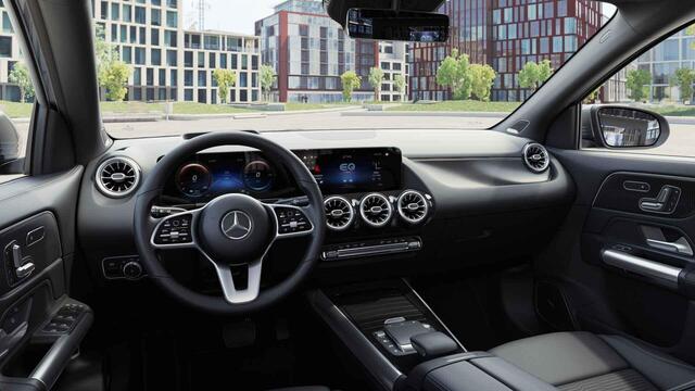 Mercedes-Benz EQA 250 Business Solution Luxury 67 kWh | Plus pakket | Headup display | Panoramadak | Memory | Stoelverwarming | 360 graden camera |