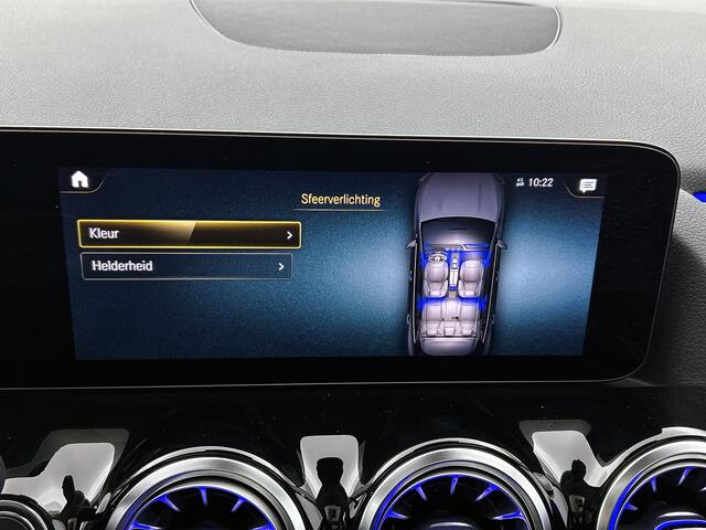 Mercedes-Benz EQA 250 Luxury 67 kWh | Achteruitrij camera | Stoelverwarming | Panoramadak | Navigatie | Sfeerverlichting | Cruis control | Inclusief 24 maanden Mercedes-Benz Certified garantie voor Europa.