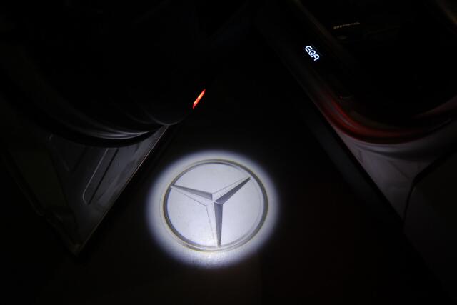 Mercedes-Benz EQA 250 Business Solution AMG 67 kWh | SOH 95.5% | Dig. Cockpit | Pano | Elek. Trekhaak | Stoelverw. | Adapt. Cruise | Camera | 18''