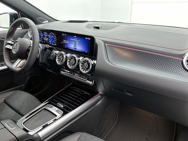 Mercedes-Benz EQA 250+ Business Solution AMG 71 kWh | Nightpakket | Smartphone integratie | Panoramaschuifdak | Head-up display | 360°-camera | Burmester Sound systeem | Memorypakket | Augmented Reality navigatie |