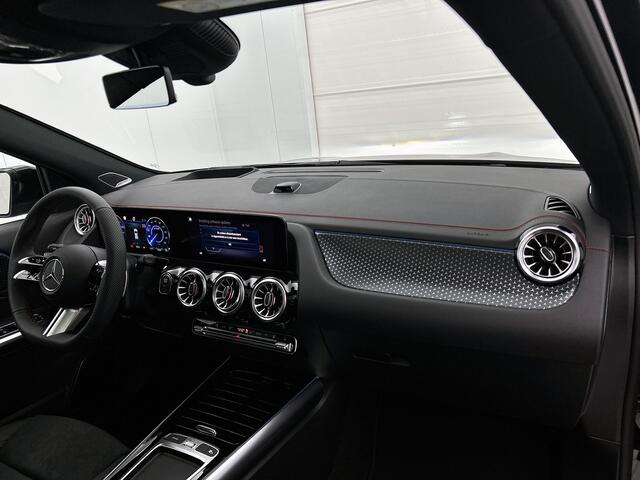 Mercedes-Benz EQA 250+ Business Solution AMG 71 kWh | Nightpakket | Trekhaak | Panoramaschuifdak | Smartphone integratie | Head-up display | 360° camera | Burmester Sound systeem | Augmented Reality navigatie | Memorypakket |