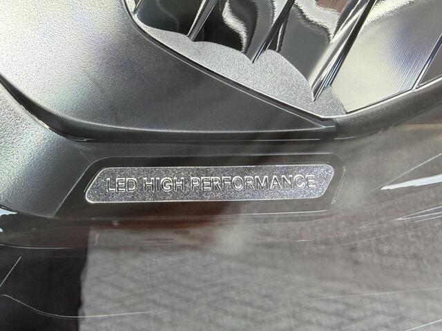 Mercedes-Benz EQA 250 Business Solution AMG 67 kWh Pano-Dak | Memory | Keyless | 360-Camera | Night