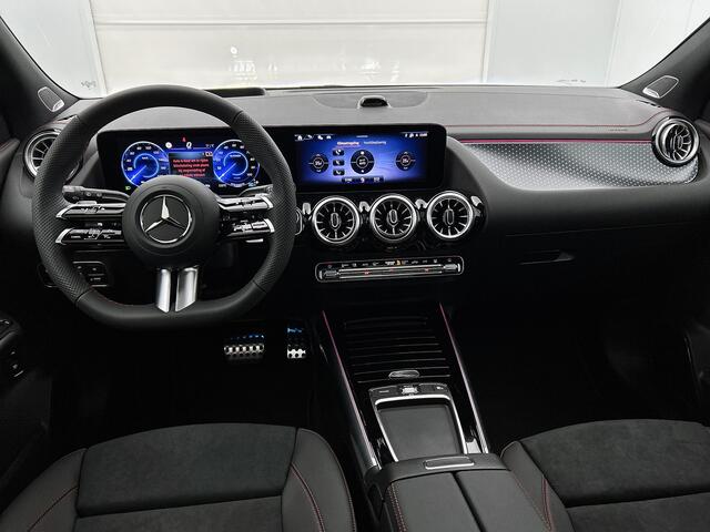Mercedes-Benz EQA 250+ Business Solution AMG 71 kWh | Premium pakket | Nightpakket | Smartphone integratie | GUARD 360° Plus | Panoramaschuifdak | 360° camera | Sierdelen Star Pattern |
