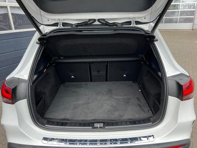 Mercedes-Benz EQA 250+ Business Edition | AMG | Nightpakket | Panoramadak | 360° Camera | Sfeerverlichting | Memorystoelen Verwarmd | Apple & Android Carplay