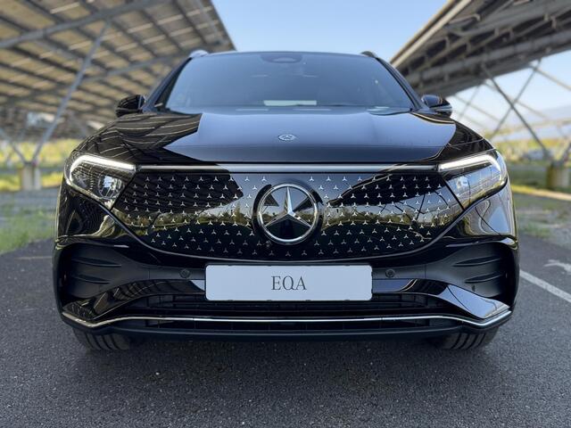 Mercedes-Benz EQA 250+ Business Solution AMG 71 kWh | Panoramaschuifdak | Leder | Head-up | Burmester | Winterpakket |