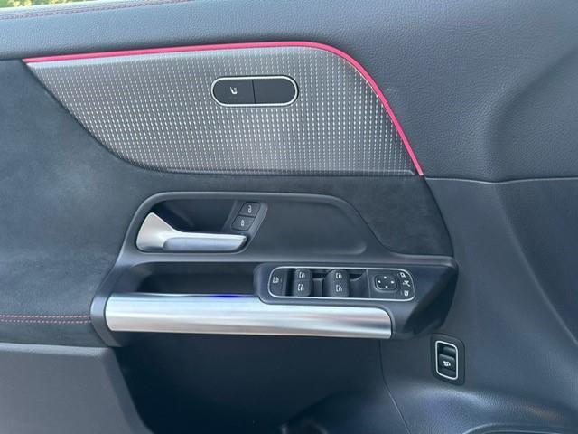 Mercedes-Benz EQA 250 Business Solution AMG 67kWh SOH 94,6% Acarplay/Navi/Camera/Fabrieksgarantie