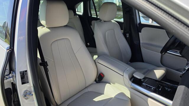 Mercedes-Benz EQA 250 Business Solution Luxury 67 kWh | Stoelverwarming | Beige leder | Carplay | Keyless | Distronic ACC