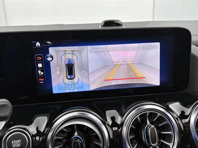 Mercedes-Benz EQA 250+ Business Solution AMG 71 kWh | Premium pakket | Nightpakket | AMG leder pakket | DISTRONIC | Panoramaschuifdak | 20 inch multispaaks lichtmetalen velgen | Smartphone integratie | 360° camera |