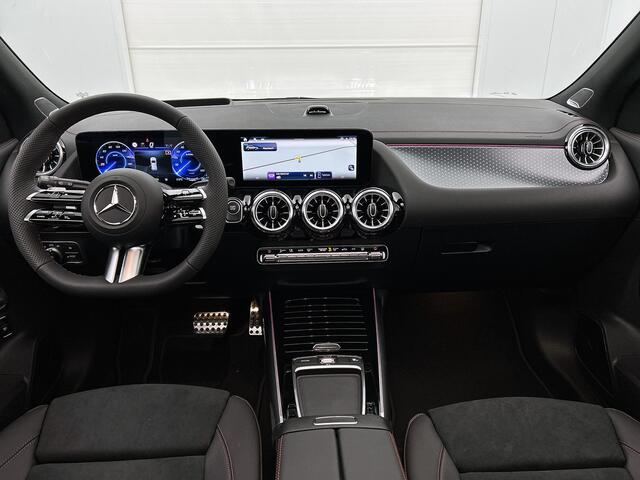 Mercedes-Benz EQA 250+ Business Solution AMG 71 kWh | Premium pakket | Winterpakket | Nightpakket | Trekhaak | DISTRONIC | Panoramaschuifdak | 20 inch multispaaks lichtmetalen velgen | 360° camera |