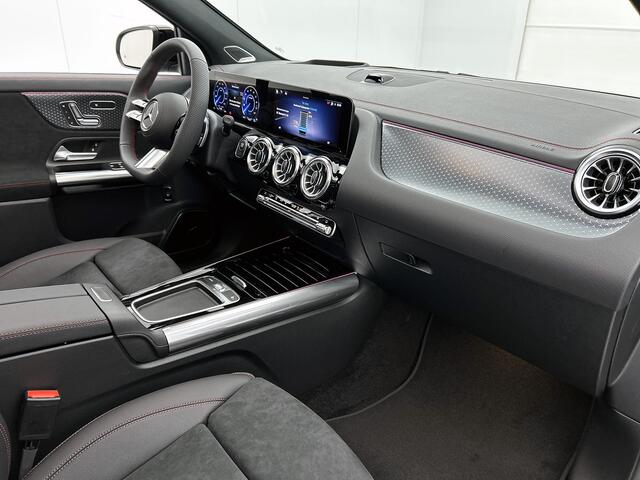 Mercedes-Benz EQA 250+ Business Solution AMG 71 kWh | Premium pakket | Winterpakket | Nightpakket | Trekhaak | DISTRONIC | Panoramaschuifdak | 20 inch multispaaks lichtmetalen velgen | 360° camera |