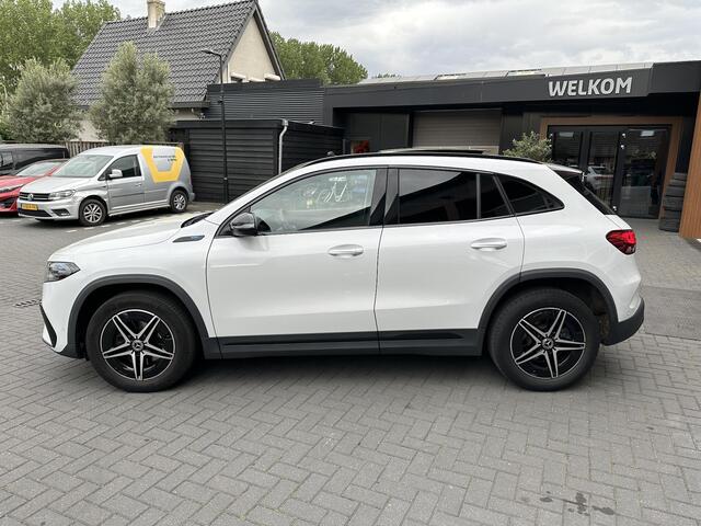 Mercedes-Benz EQA 250 Business Solution AMG 67 kWh | Panoramadak | Sfeerverlichting | Apple Carplay |