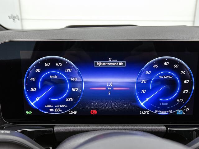 Mercedes-Benz EQA 250+ Business Solution AMG 71 kWh | Premium pakket | Nightpakket | Trekhaak | Smartphone integratie | Panoramaschuifdak | 360° camera | Sierdelen in Star Pattern | Head-up display | Burmester Surround Sound systeem |