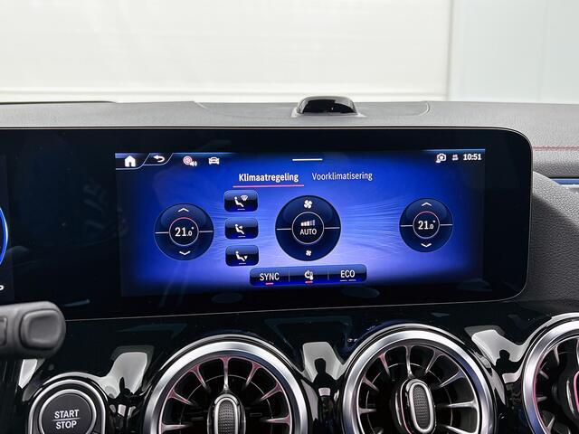 Mercedes-Benz EQA 250+ Business Solution AMG 71 kWh | Premium pakket | Nightpakket | Trekhaak | Smartphone integratie | Panoramaschuifdak | 360° camera | Sierdelen in Star Pattern | Head-up display | Burmester Surround Sound systeem |