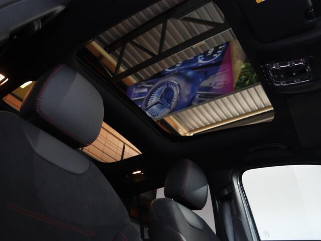 Mercedes-Benz EQA 250+ Business Solution AMG 71 kWh | Panoramaschuifdak | Burmester | 360°-camera | Head-up display | Trekhaak |